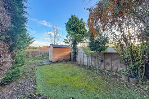 3 bedroom semi-detached house to rent, Armstrong Close, Newmarket, Suffolk, CB8