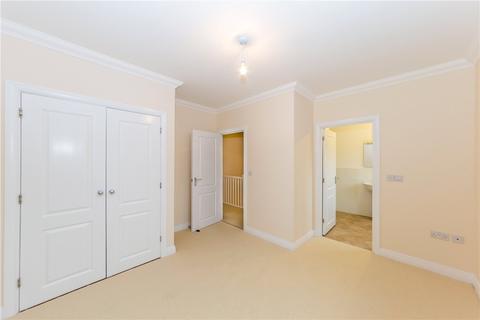 3 bedroom end of terrace house to rent - Eddington Crescent, Welwyn Garden City, Hertfordshire