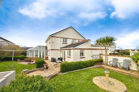 4 bedroom detached house for sale, Trearddur Road, Anglesey