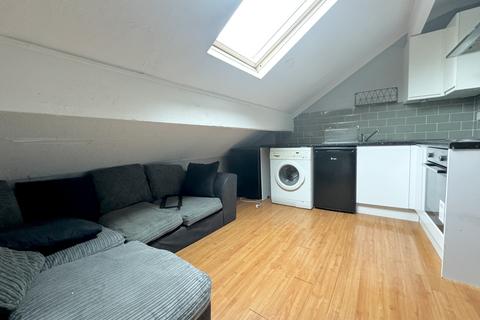 1 bedroom flat to rent, Cross Green Crescent, East End Park, Leeds, West Yorkshire, LS9