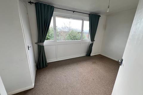 undefined, Roebuck Glade, Willenhall WV12