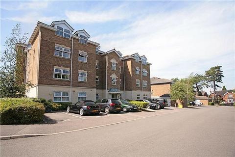 2 bedroom flat to rent, Trevelyan Place, Haywards Heath, RH16