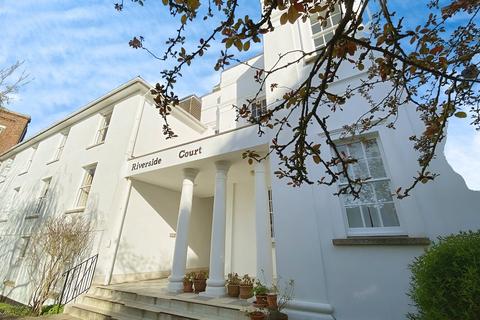 2 bedroom flat to rent, Riverside Court Exeter EX2