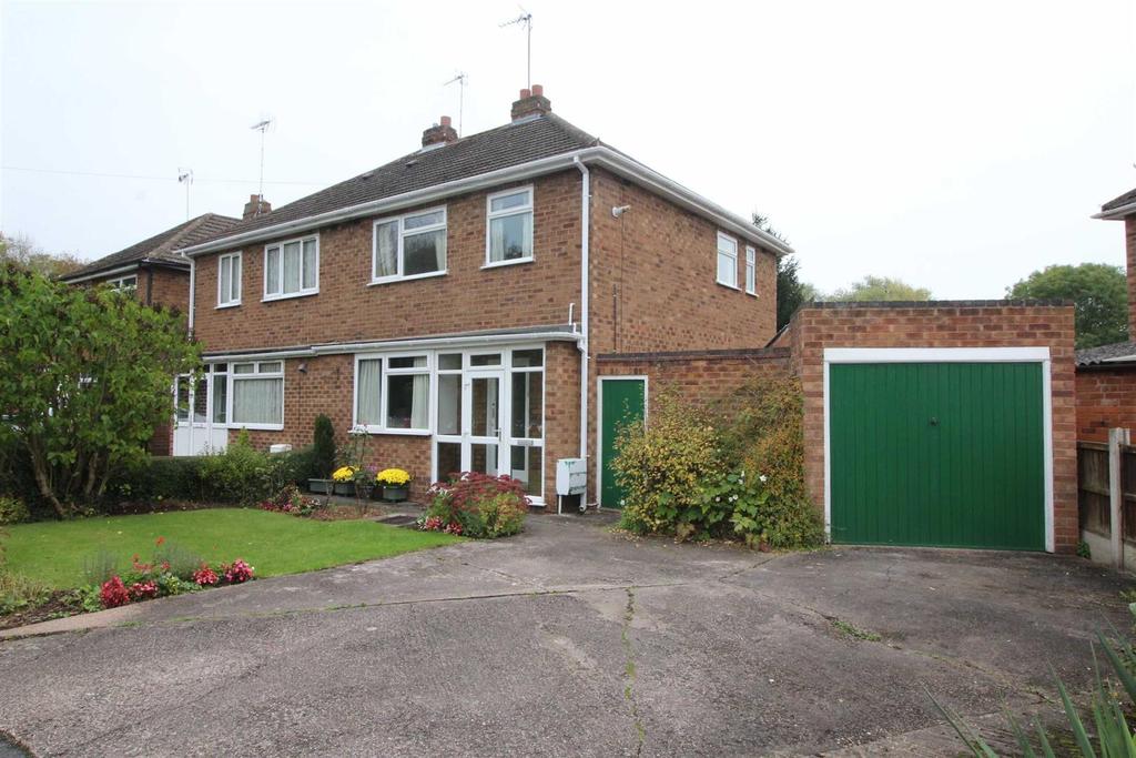Ravensmere Road, Greenlands, Redditch 3 bed semidetached house £175,000