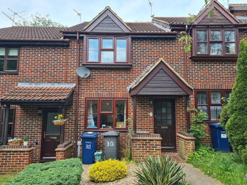 Old Barn View, Godalming 2 bed terraced house to rent £1,450 pcm (£