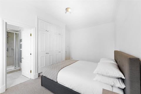 3 bedroom apartment to rent, Onslow Square, South Kensington, London, SW7