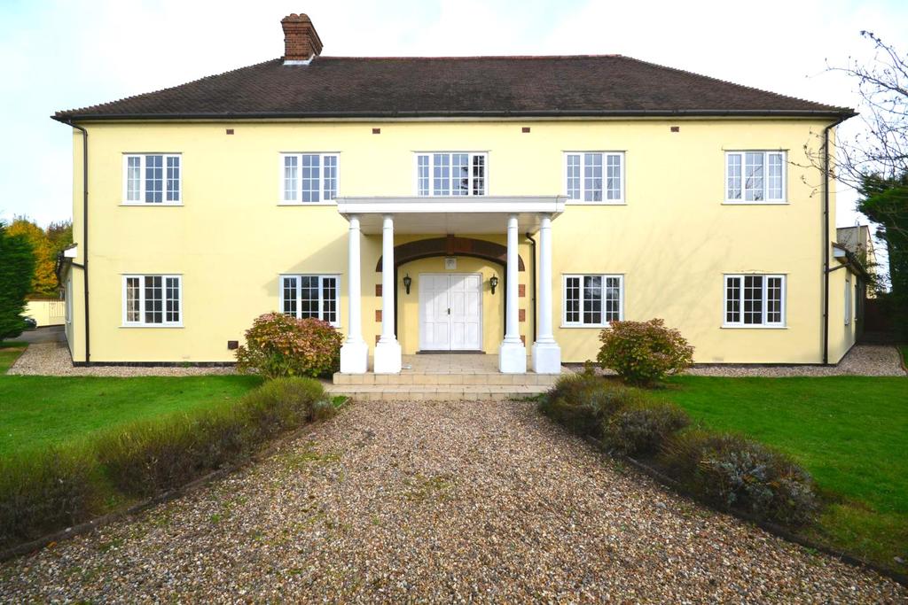 Blackmore End, Braintree, Essex, CM7 6 bed detached house £2,500 pcm