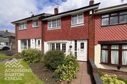 3 bedroom terraced house to rent, Ashbourne Close, Wardle, Rochdale - A WELL PRESENTED 3 BEDROOM TOWNHOUSE IN THE POPULAR WARDLE AREA