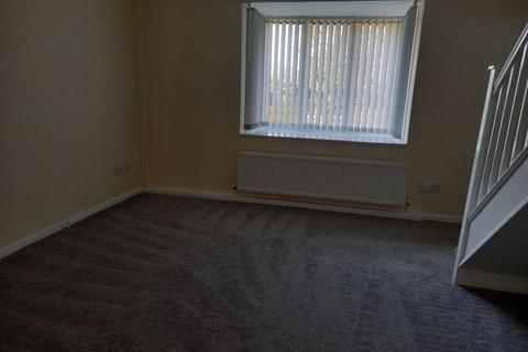 2 bedroom semi-detached house to rent, 54 College Close, Horncastle