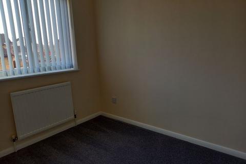 2 bedroom semi-detached house to rent, 54 College Close, Horncastle