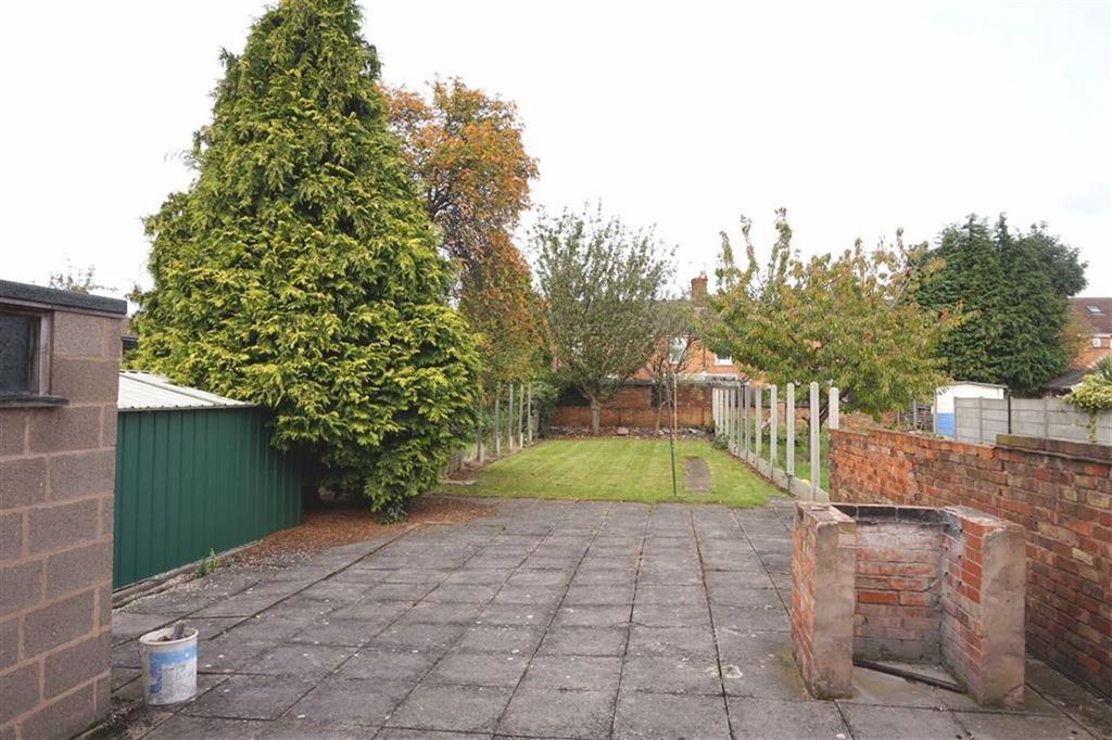 Smith Dorrien Road, Evington, Leicester 3 bed semidetached house £