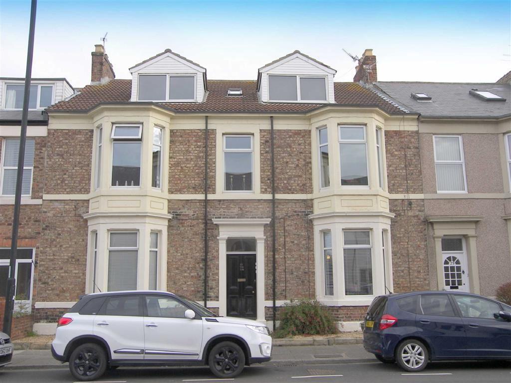 John Street, Cullercoats, NE30 2 bed flat £159,950