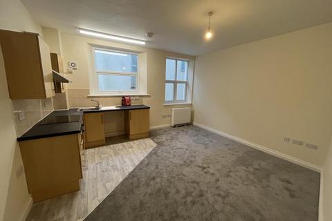 1 bedroom flat to rent, High Street, Barnstaple, EX31 1HP