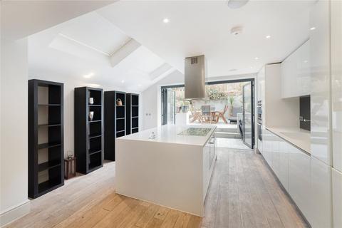 3 bedroom semi-detached house to rent, New Kings Road, Fulham Broadway, Fulham, London, SW6