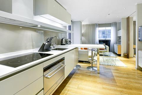 1 bedroom apartment to rent - Cheval Three Quays, 40 Lower Thames St, EC3R