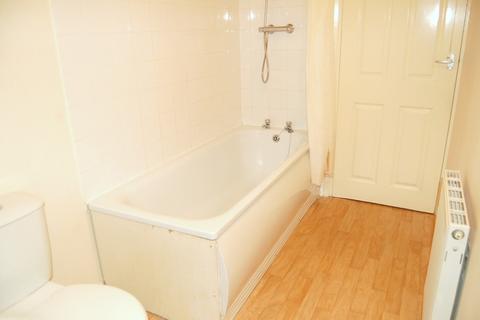 1 bedroom ground floor flat to rent, New England Road, Haywards Heath