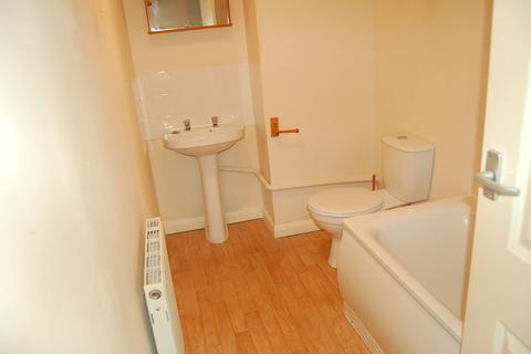 1 bedroom ground floor flat to rent, New England Road, Haywards Heath