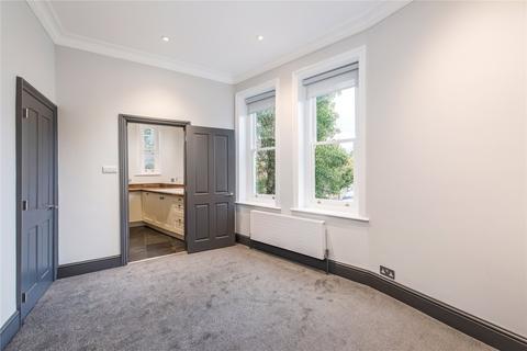 2 bedroom maisonette to rent, Barnes High Street, London, SW13