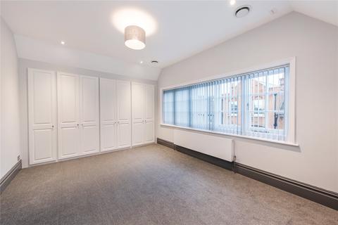 2 bedroom maisonette to rent, Barnes High Street, London, SW13