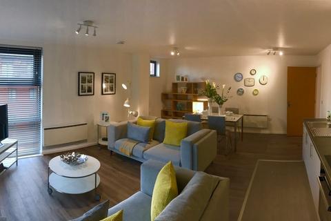 2 bedroom apartment to rent, City Gate, Manchester, M15 4EB