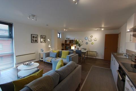 2 bedroom apartment to rent, City Gate, Manchester, M15 4EB