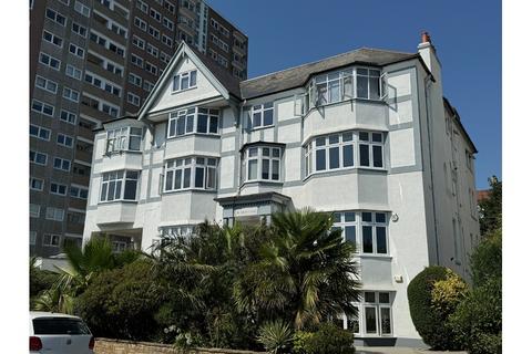 1 bedroom flat to rent, Westcliff Parade, Westcliff-on-Sea, Essex