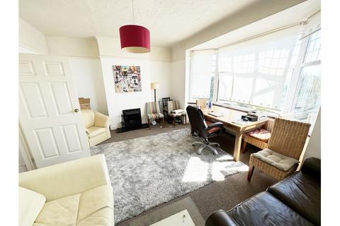 1 bedroom flat to rent, Westcliff Parade, Westcliff-on-Sea, Essex