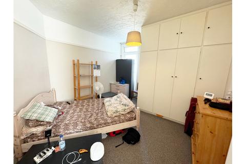 1 bedroom flat to rent, Westcliff Parade, Westcliff-on-Sea, Essex