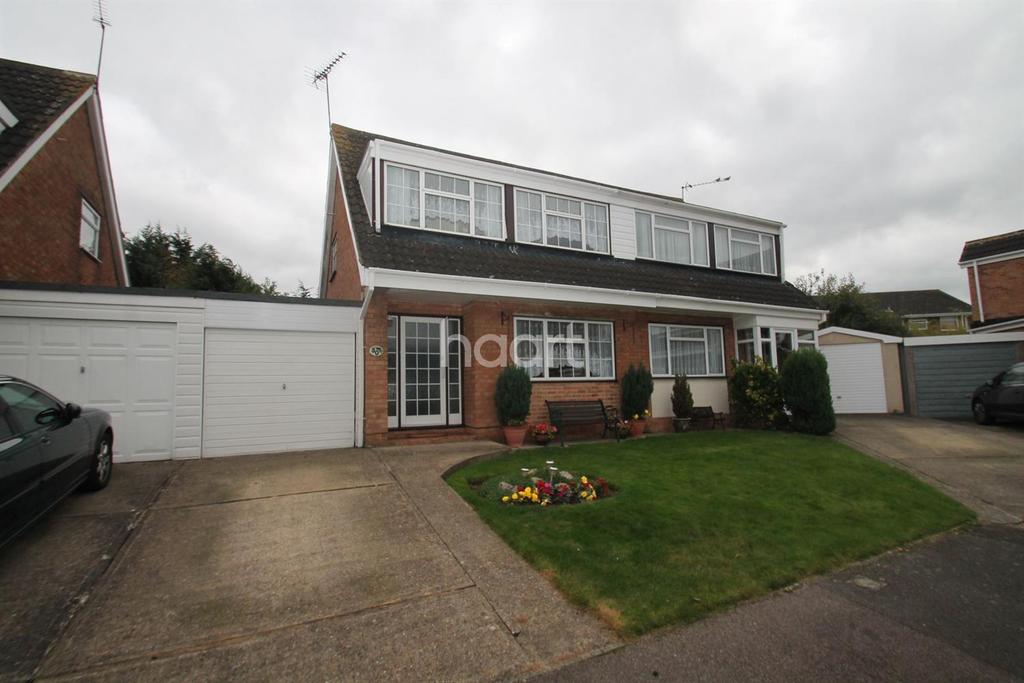 Waylands, Swanley, BR8 3 bed semidetached house £360,000