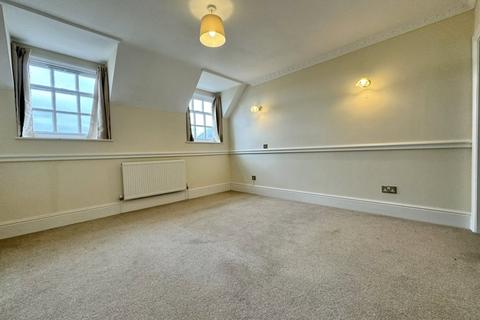 2 bedroom apartment to rent, The Gallops, Newmarket, Suffolk, CB8