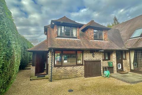 1 bedroom cottage to rent, Balcombe Lane, Ardingly