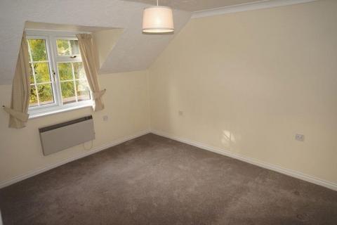 2 bedroom flat to rent, Alton