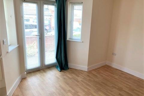Studio to rent, Hardy Road, Lower Parkstone