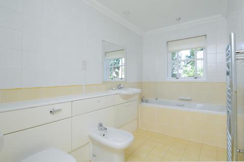 4 bedroom terraced house to rent, Chapel Square, Virginia Park, Virginia Water,GU25 4SZ
