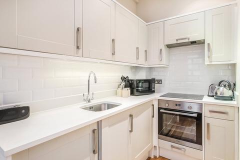 Studio to rent, William IV Street, Covent Garden, WC2N