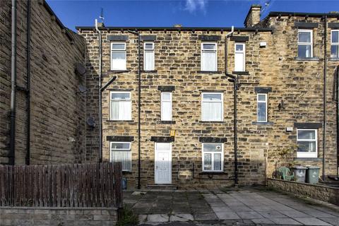 4 bedroom terraced house for sale, Cross Park Street, Batley, West Yorkshire, WF17