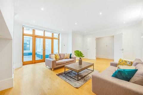 2 bedroom apartment to rent, Devonshire Place, Marylebone, London, W1G