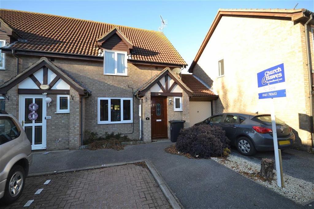 Leslie Park, BurnhamonCrouch, Essex 2 bed end of terrace house £235,000