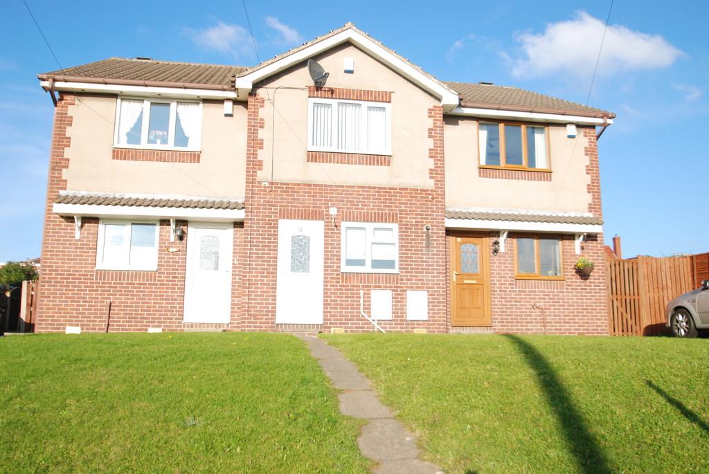 Inkerman Road, Darfield, Barnsley 2 bed townhouse £475 pcm (£110 pw)