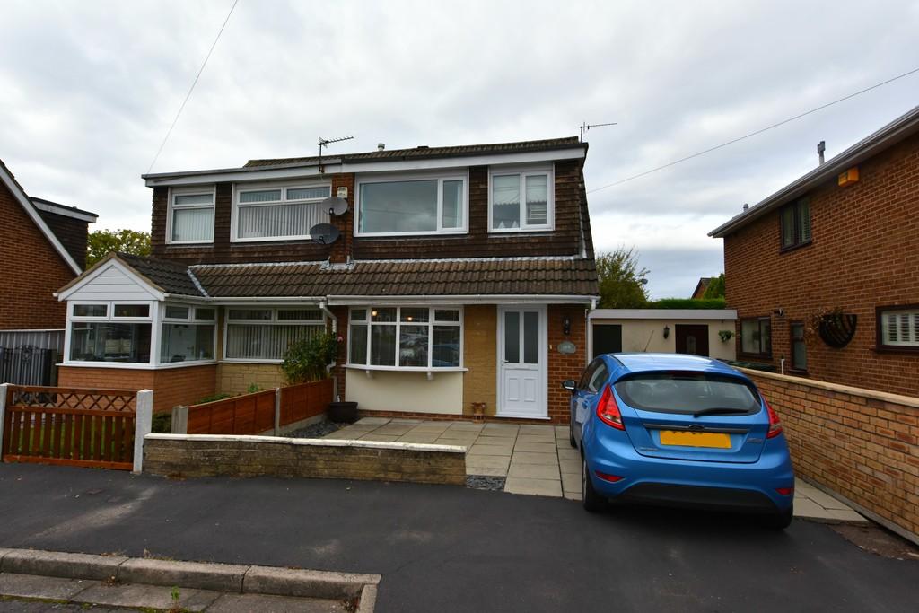 Manor Avenue, Burscough 3 bed semidetached house £154,950