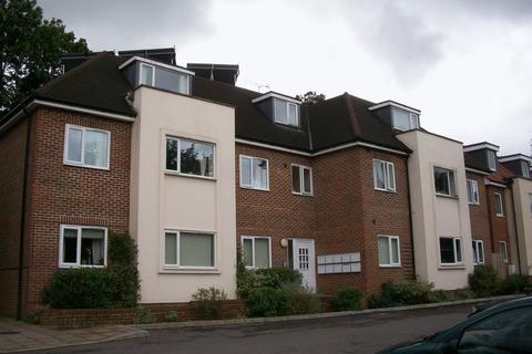 2 bedroom apartment to rent - Purley