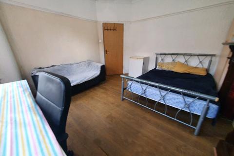 5 bedroom house share to rent - Scarsdale Rd(For Academic 2021-22), Victoria Park, Manchester M14