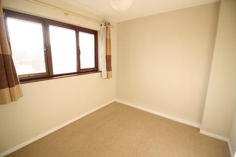 1 bedroom flat to rent, Station Road, Redhill