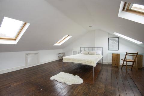 2 bedroom flat to rent, Graham Road, London, E8