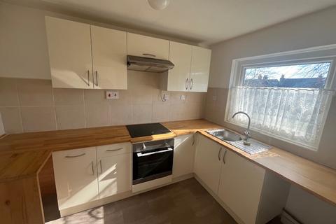 1 bedroom flat to rent, Carisbrooke Road, Newport, Isle Of Wight, PO30