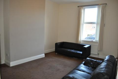 2 bedroom terraced house to rent, Chester Street, Jesmond, Newcastle Upon Tyne