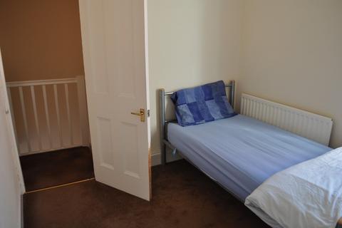 2 bedroom terraced house to rent, Chester Street, Jesmond, Newcastle Upon Tyne