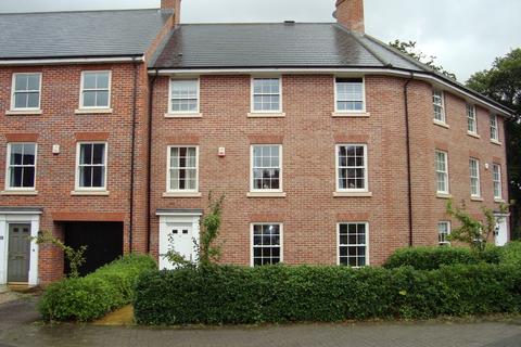 4 bedroom detached house to rent - Barwell Road, Bury St Edmunds