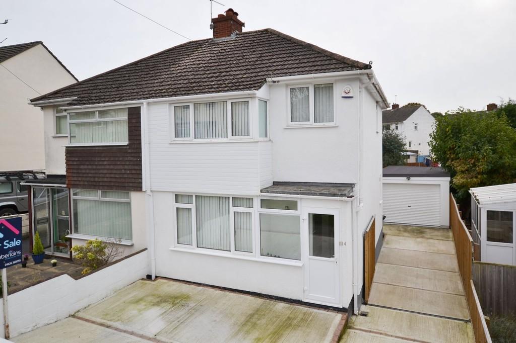 Windsor Avenue, Newton Abbot 3 bed semidetached house £180,000