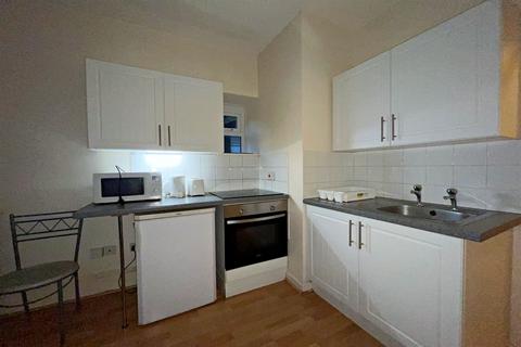 Studio to rent, Bournemouth